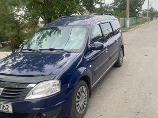 Dacia Logan foto 2