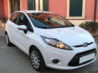 Ford Fiesta foto 10