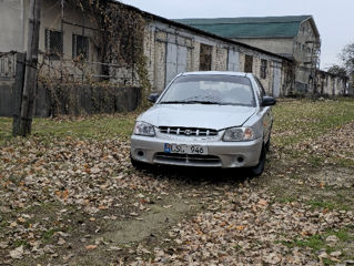 Hyundai Accent foto 10