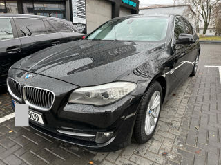 BMW 5 Series foto 4