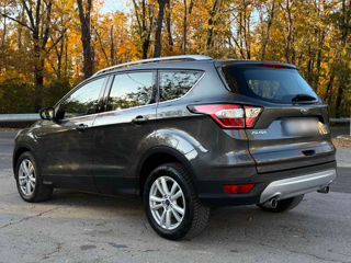 Ford Kuga foto 5