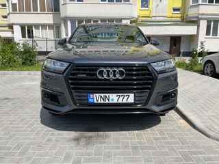 Audi Q7 e-tron