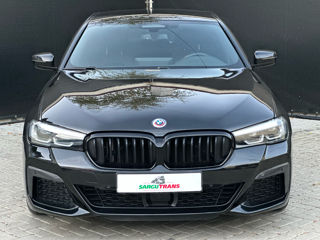 BMW 5 Series foto 2