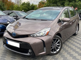 Toyota Prius v