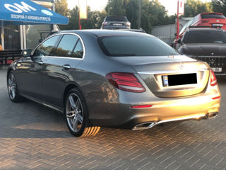 Mercedes E-Class foto 3