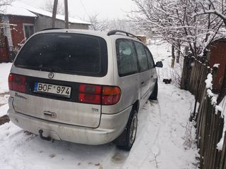 Volkswagen Sharan foto 5