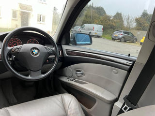 BMW 5 Series foto 7