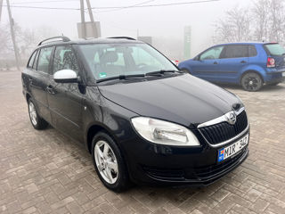 Skoda Fabia foto 2