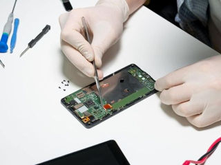 Ремонт iPhone / Reparatie iPhone foto 8