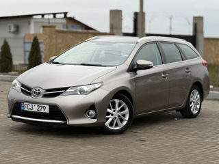 Toyota Auris foto 3