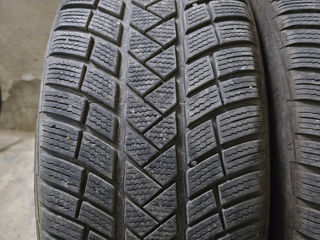 3 anvelope de iarnă Vredestein 245/50 R18