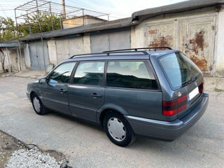 Volkswagen Passat foto 2