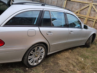 Mercedes E-Class foto 5