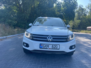 Volkswagen Tiguan foto 1