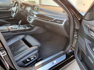 BMW 7 Series foto 9