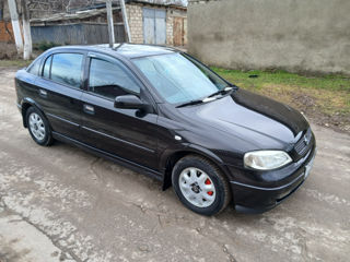 Opel Astra foto 2