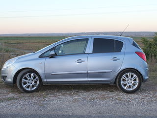 Opel Corsa foto 9