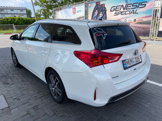 Toyota Auris foto 4