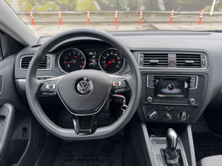 Volkswagen Jetta foto 6