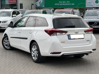 Toyota Auris foto 5