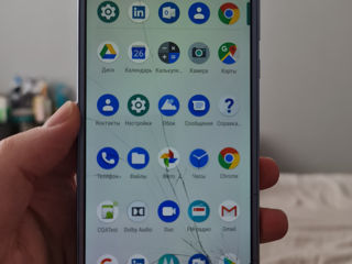 Motorola moto g6 plus  300 lei cititi in anunt.