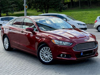 Ford Fusion foto 1