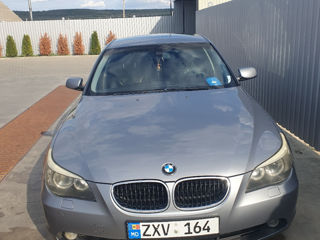 BMW 5 Series foto 2