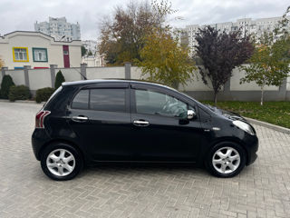 Toyota Yaris foto 5