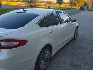 Ford Mondeo foto 3