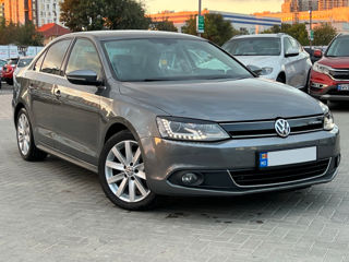 Volkswagen Jetta foto 5