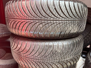 R17 225/60 GoodYear Vector 4 Seasons