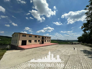 Spațiu comercial spre vânzare 1000 m2 în Suburbie, Cricova foto 2
