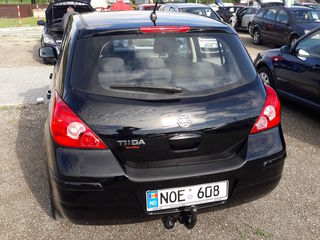 Nissan Tiida foto 5