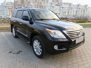 Lexus LX Series