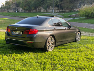 BMW 5 Series foto 4