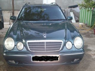 Mercedes E Class foto 3