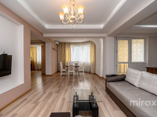 Apartament cu 3 camere, 150 m², Buiucani, Chișinău foto 3