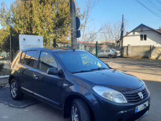 Dacia Sandero foto 2