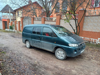 Hyundai H200 foto 1