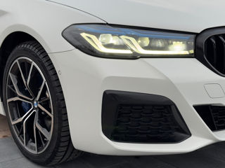 BMW 5 Series foto 7