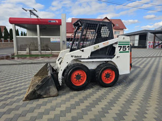 Servicii bobcat