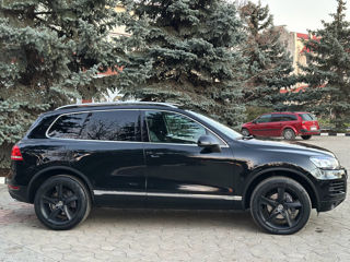 Volkswagen Touareg foto 8