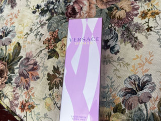 Versace Woman Eau de Parfum foto 2