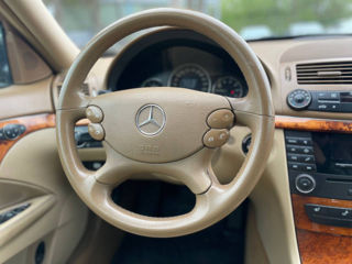 Mercedes E-Class foto 12