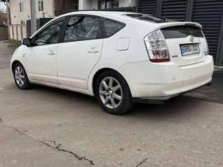 Toyota Prius foto 2