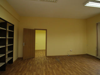 Chirie oficiu str. Kiev. 35 mp. foto 5