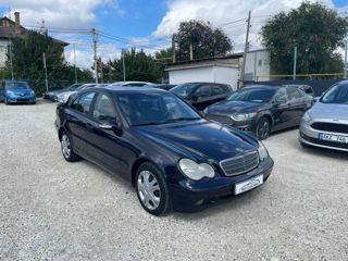 Mercedes C-Class foto 4