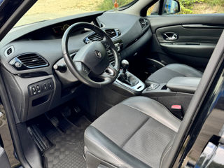 Renault Grand Scenic foto 4