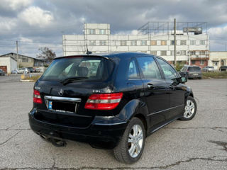 Mercedes B-Class foto 4