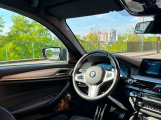 BMW 5 Series foto 4